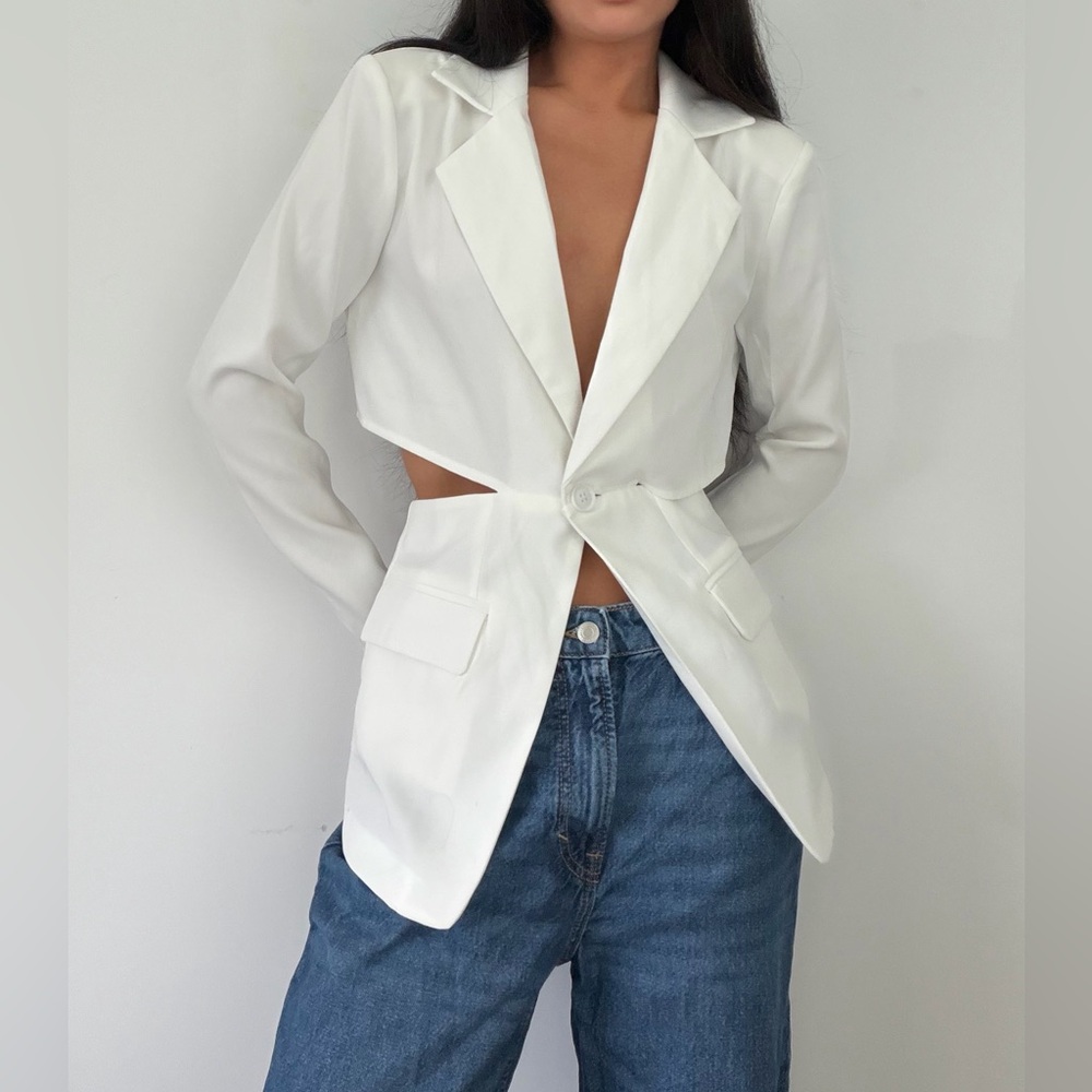 *BNWT* SOLADO open back blazer